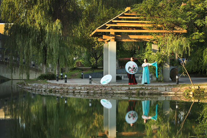 高清av
 孙贝贝、倪书阳、葛益军；张培风